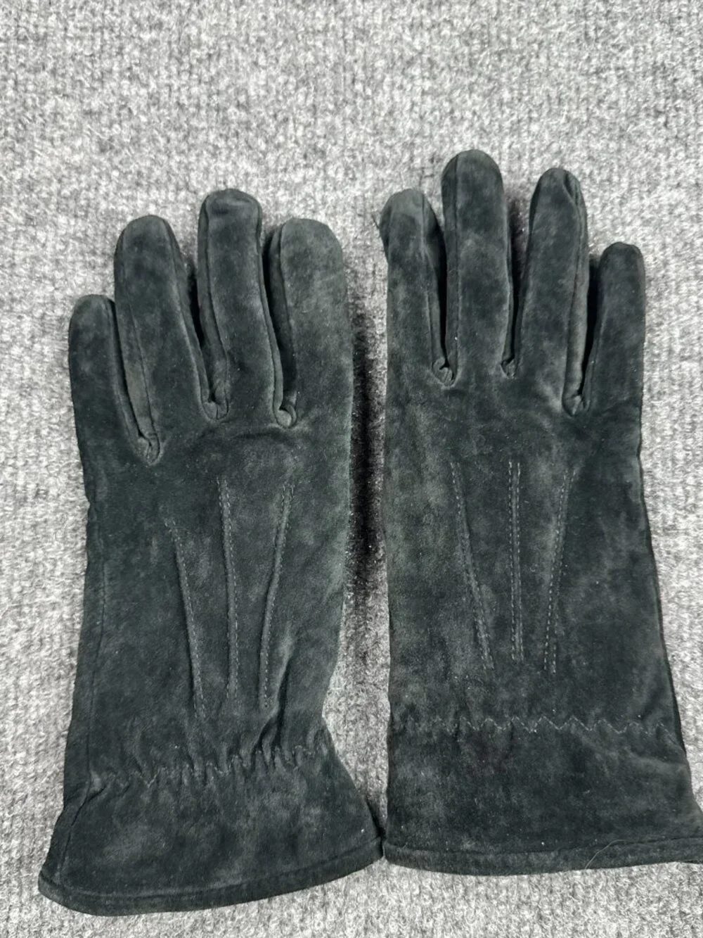 Women's Isotoner Black Suede Leather Fleece Lined Winter Gloves Size M need wash
